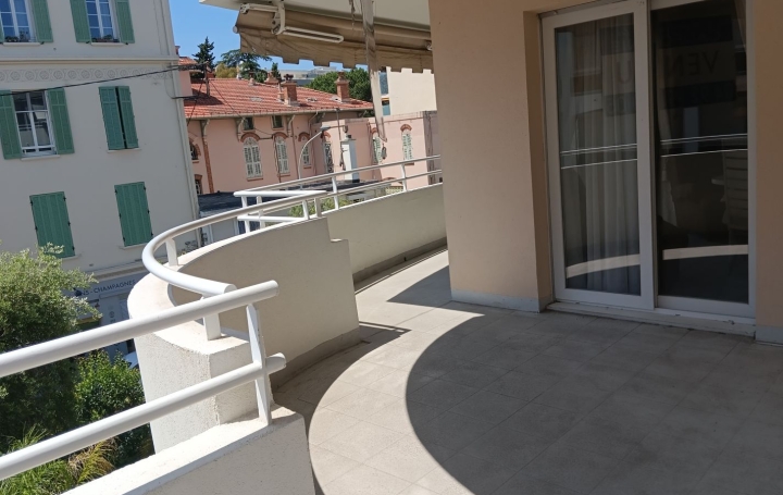 Appartement P3   CANNES  70 m2 570 000 € 